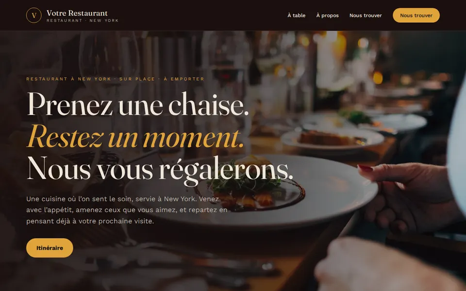 Modèle d’exemple pour restaurant : le haut de la page d’accueil, avec le nom d’exemple « Votre Restaurant »
